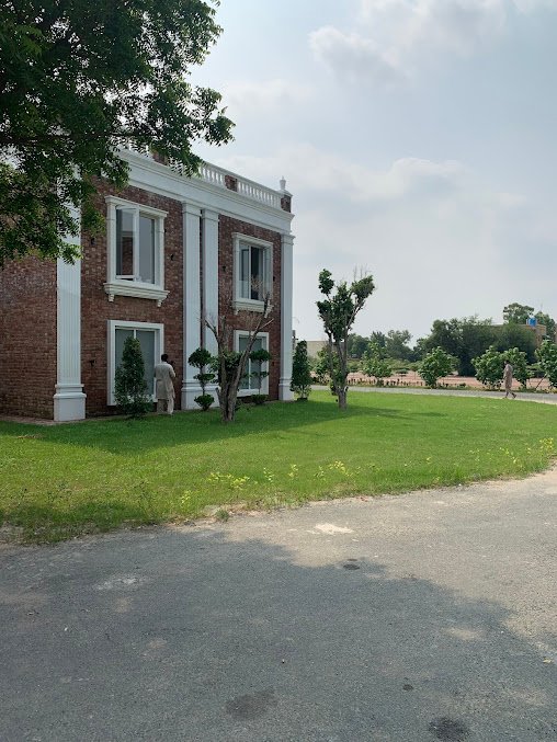 The Farmhouse - Image 5
